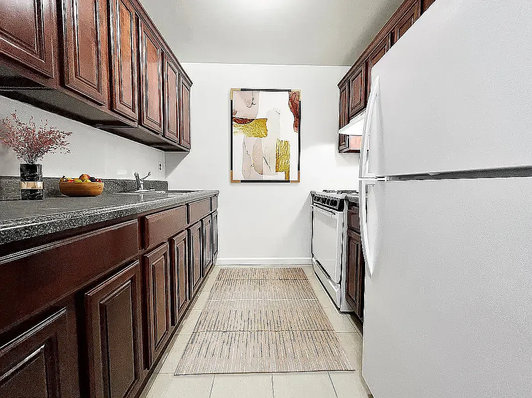 1765 Townsend Avenue — Photo 3