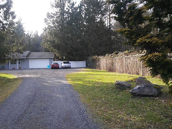 4th image of 16616 74th Ave NW