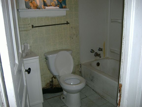 5th image of 6638 S Evans Ave