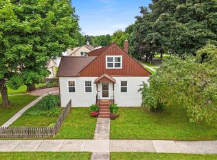 907 Fulton St, De Pere, WI 54115