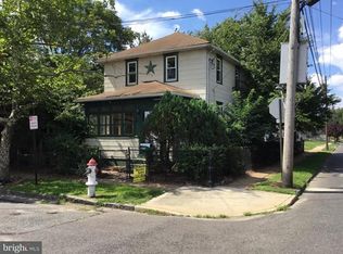 900 Powell St, Gloucester City, NJ 08030