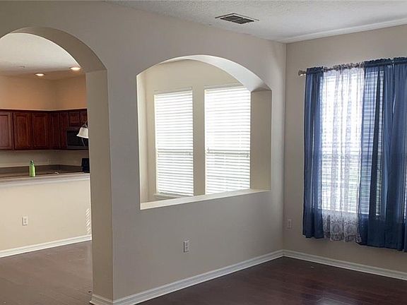 3rd image of 7105 Harmony Square Dr S