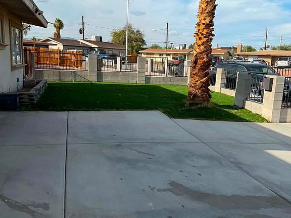 4th image of 917 Sahara Way