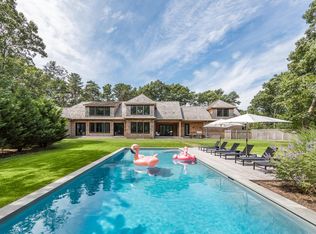 1 Country Ln, East Hampton, NY 11937