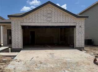 7913 Cassie Pine Dr, Houston, TX 77016
