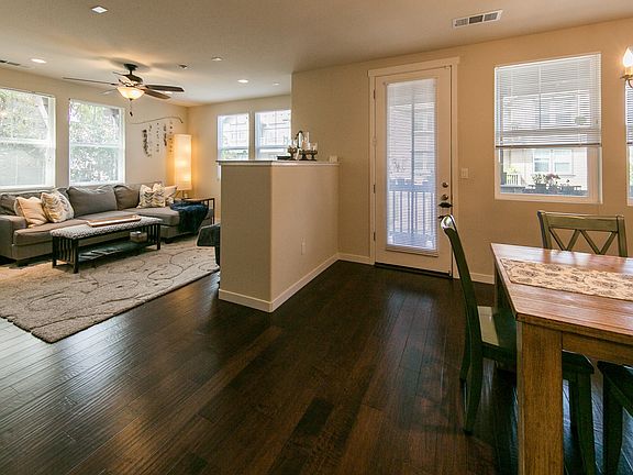 3rd image of 104 Serra Way