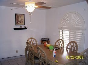 5th image of 942 Sheryl Cir