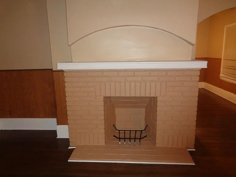 886 Storer Ave — Photo 3