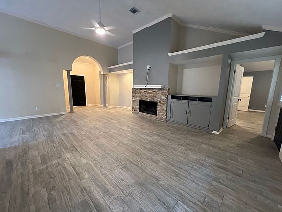 4th image of 4742 Five Knolls Dr