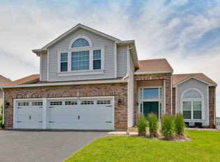 1182 Prides Run, Lake In The Hills, IL 60156