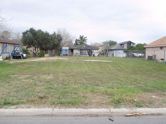 4th image of 2505 Tampico St