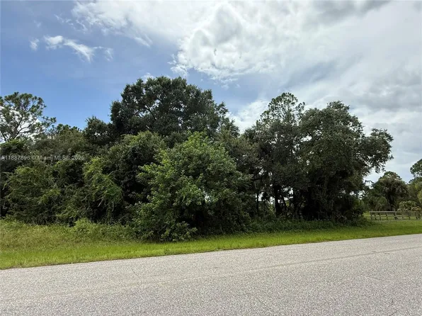 390 Hunting Club Ave, Clewiston, FL 33440