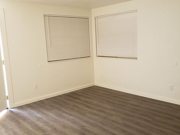 4th image of 220 W El Camino Ave
