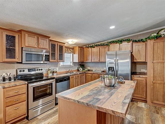 2nd image of 161 Brianna Cir