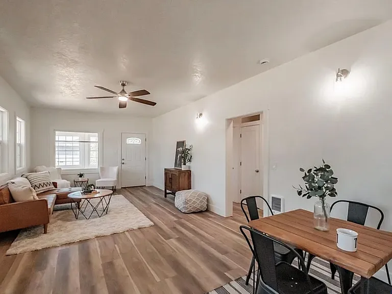 690 W Morton St — Photo 10