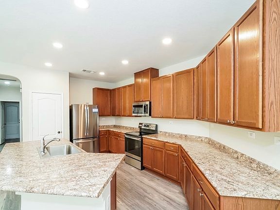 2nd image of 2017 Brandywine Dr