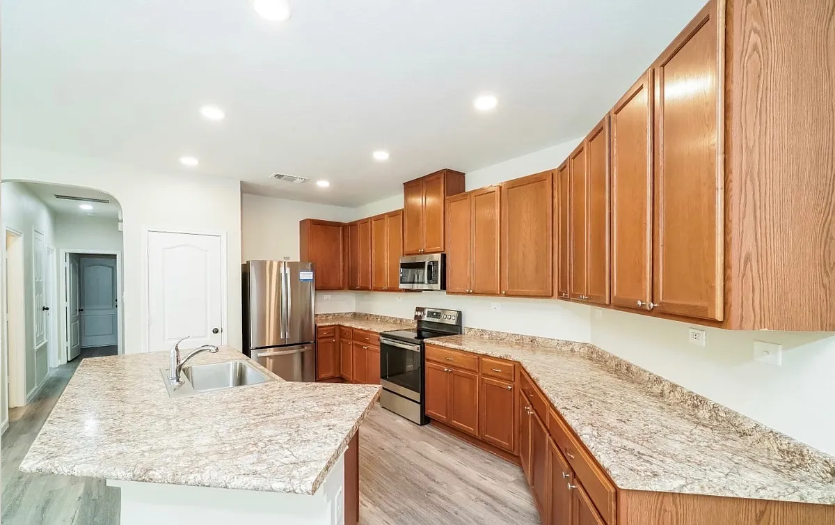 Building Photo - 2017 Brandywine Dr