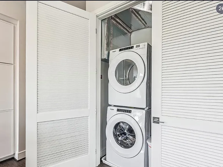 625 Slaters Ln #407 — Photo 4