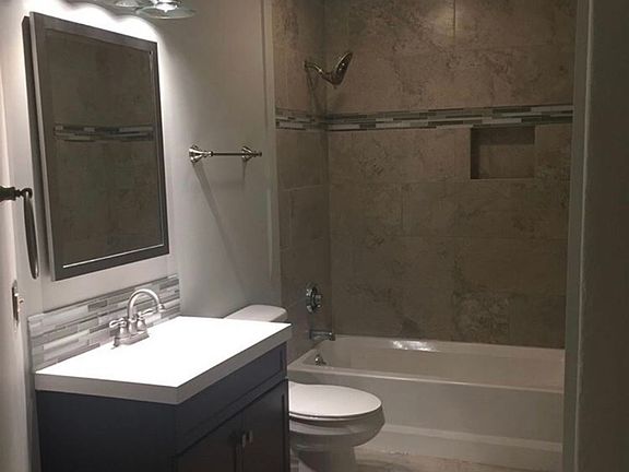 3rd image of 426 2nd Ave SE #40