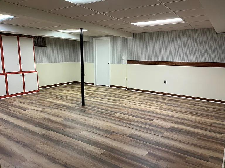 Basement recreation room