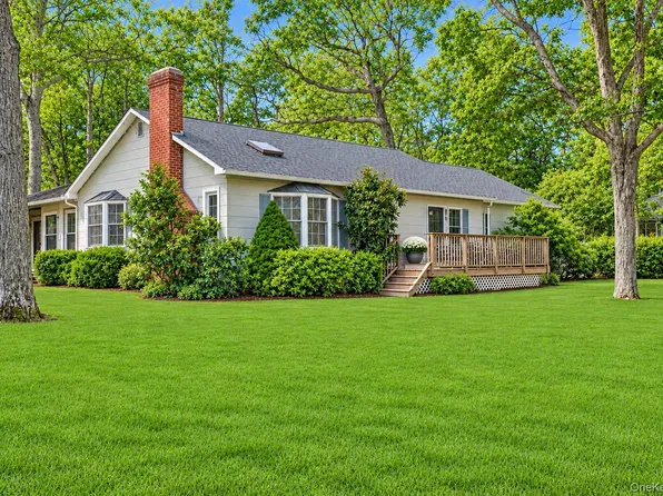 5200 Pequash Avenue, Cutchogue, NY 11935