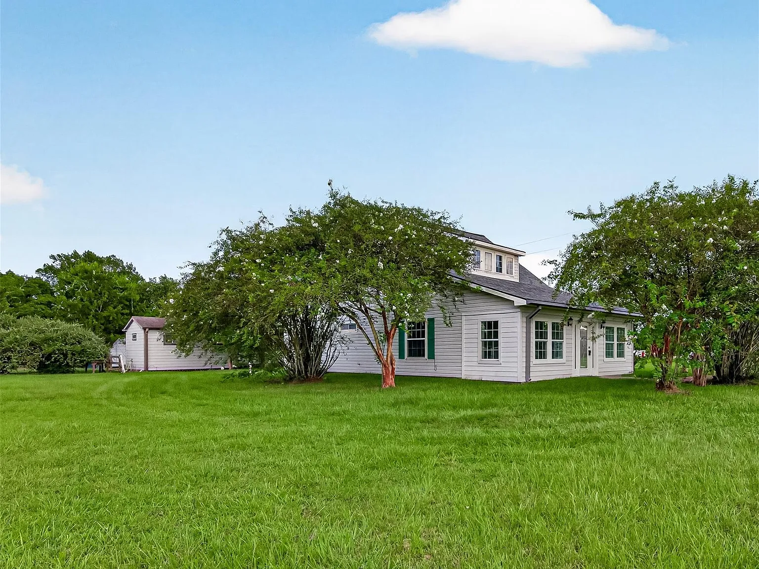 3 bed, 2.5 bath, 1381 sqft, $1,850 — Photo 4