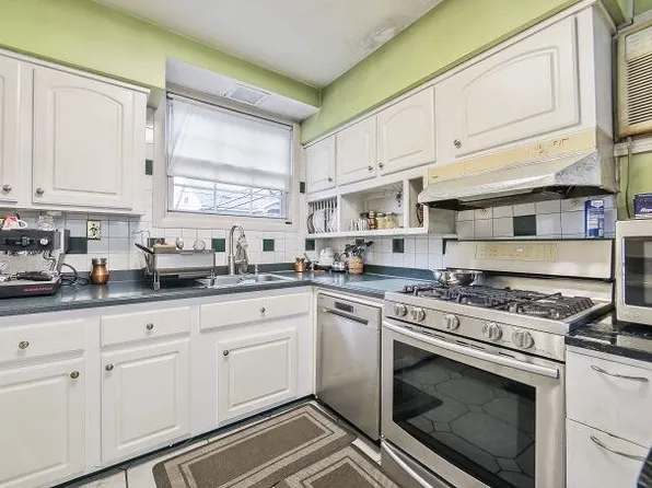 46 Western Avenue image 12 of 36