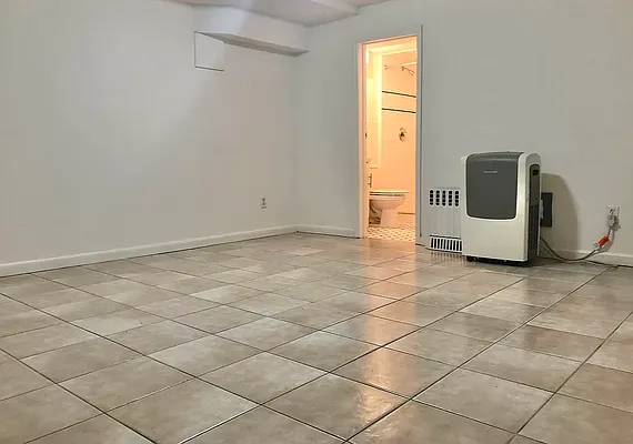 Rented by The Agency | media 6