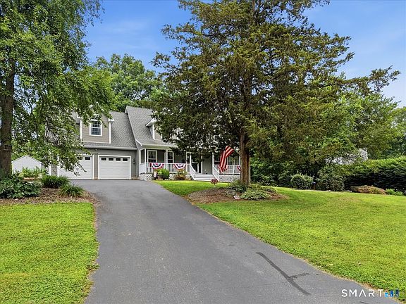 3rd image of 23 Pepperbush Drive