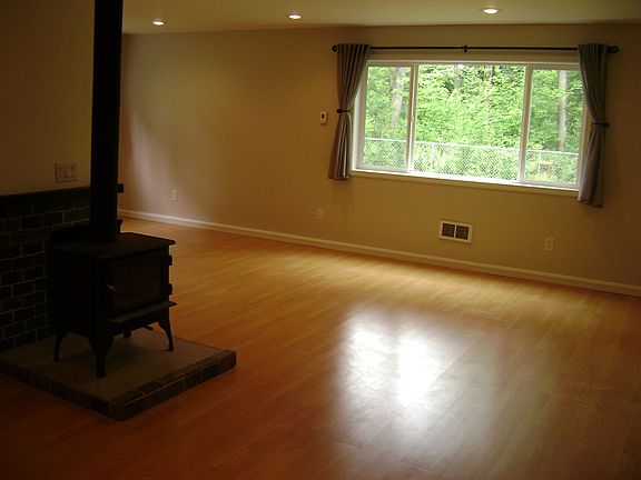 3rd image of 3544 Haynie Rd