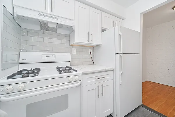 Rented by Living New York | media 32