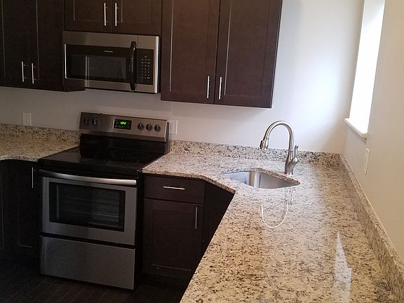 3rd image of 242 5th St #5