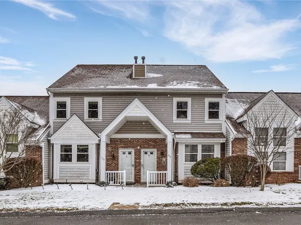 177 Old Village Ln, Bethel Park, PA 15102