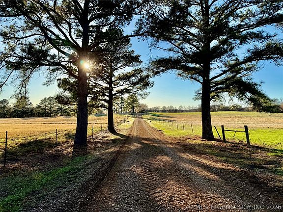 3rd image of 104001 S 4480th Rd