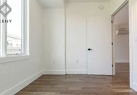 5th image of 319 19th St #2F