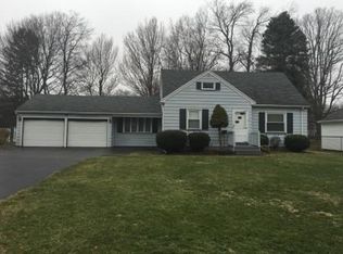 38 Jensen Dr, Rochester, NY 14624