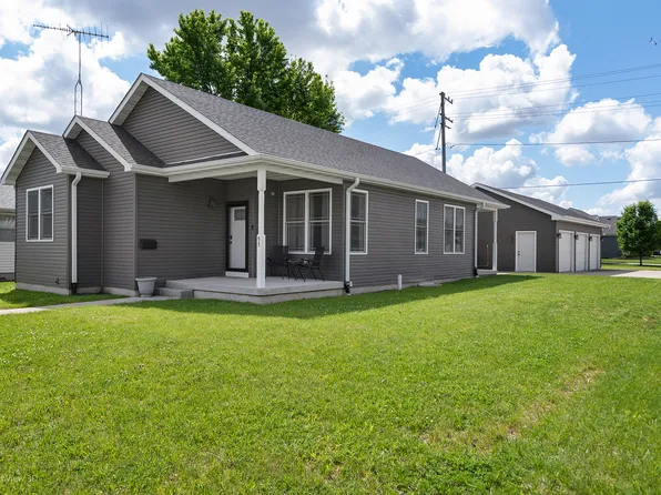 95 W Elm St, Coal City, IL 60416