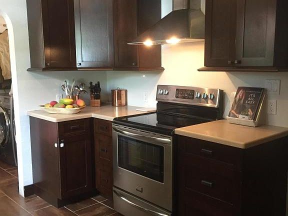 4th image of 839 30th Ct