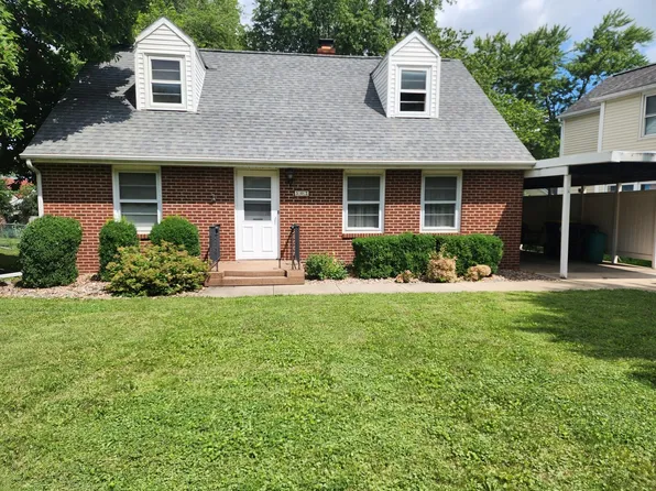 502 Manchester Rd, Normal, IL 61761