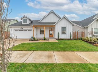 2060 Meadowood Dr, Eugene, OR 97408