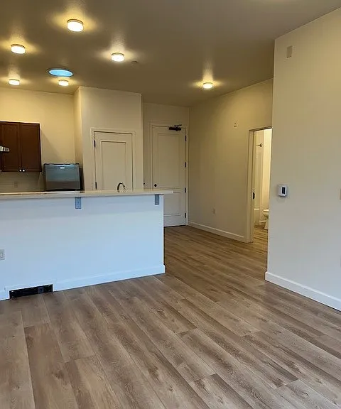 469 Alvarado St #E — Photo 7