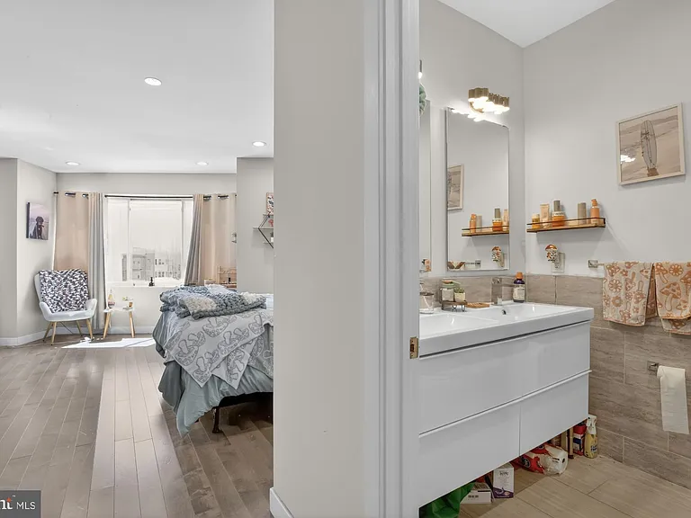 1650 Point Breeze Ave #3 — Photo 13