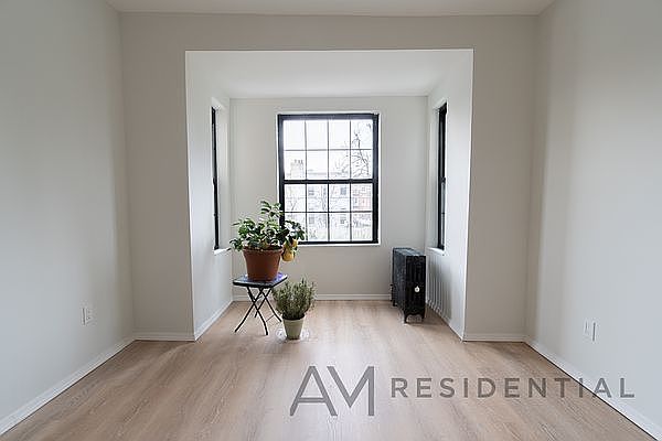 1st image of 53 Bay 13 St #2