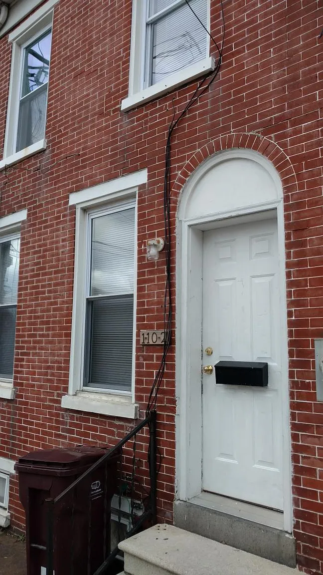 1102 W 3rd St photo 1