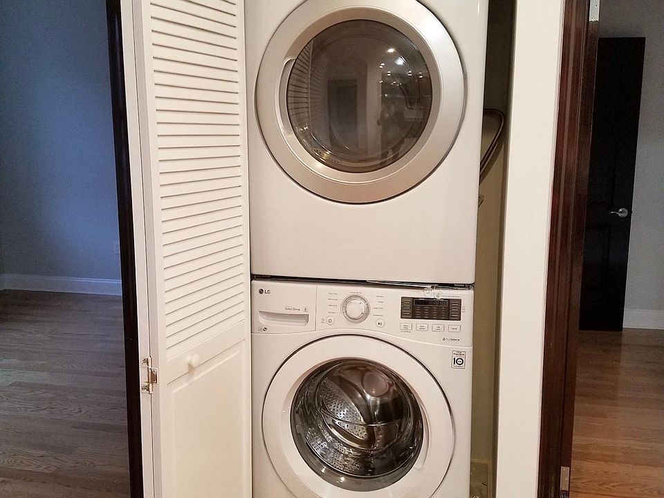 In Unit Washer and Dryer