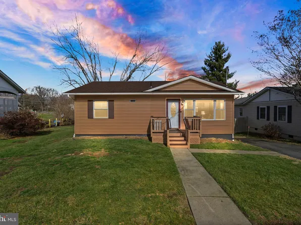 241 W F St, Purcellville, VA 20132