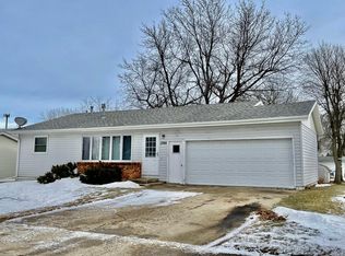 1740 Greenview Rd, Worthington, MN 56187