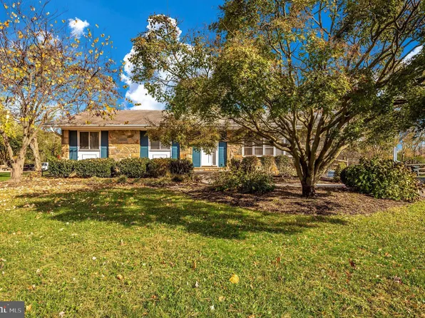 19525 Fisher Ave, Poolesville, MD 20837
