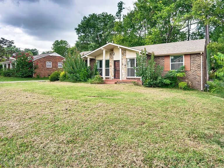 5409 Country Dr — Photo 3