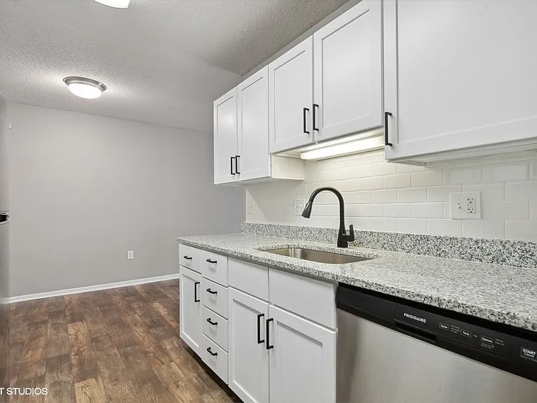 Reserve Eden Prairie — Photo 45